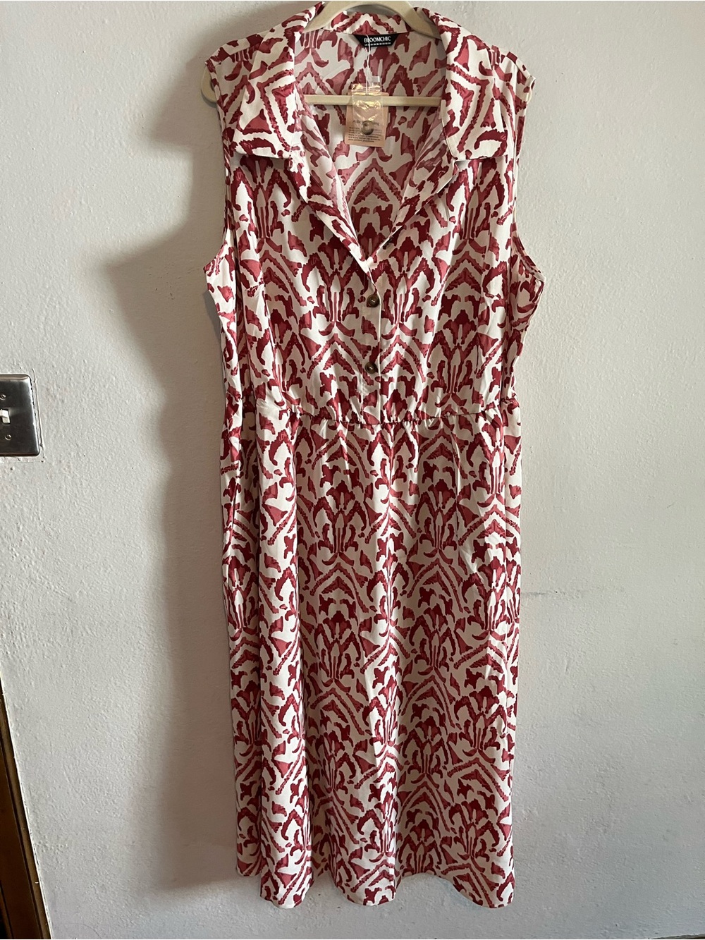 Bloomchic NWT Sleeveless Collared Red Patterned Dress Size 3XL/22-24